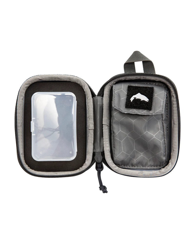 Load image into Gallery viewer, Simms fish whistle 2.0 case open: clear pocket and hex pattern with fish patch
