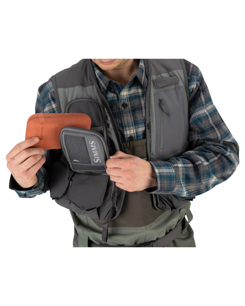 Load image into Gallery viewer, Simms Freestone Vest
