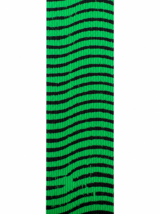 Barred round rubber strip in bright green with black stripe wavy pattern, medium