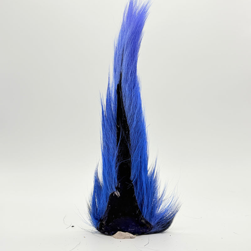 Load image into Gallery viewer, Darmor bucktail lure, bright blue hair tuft with black base
