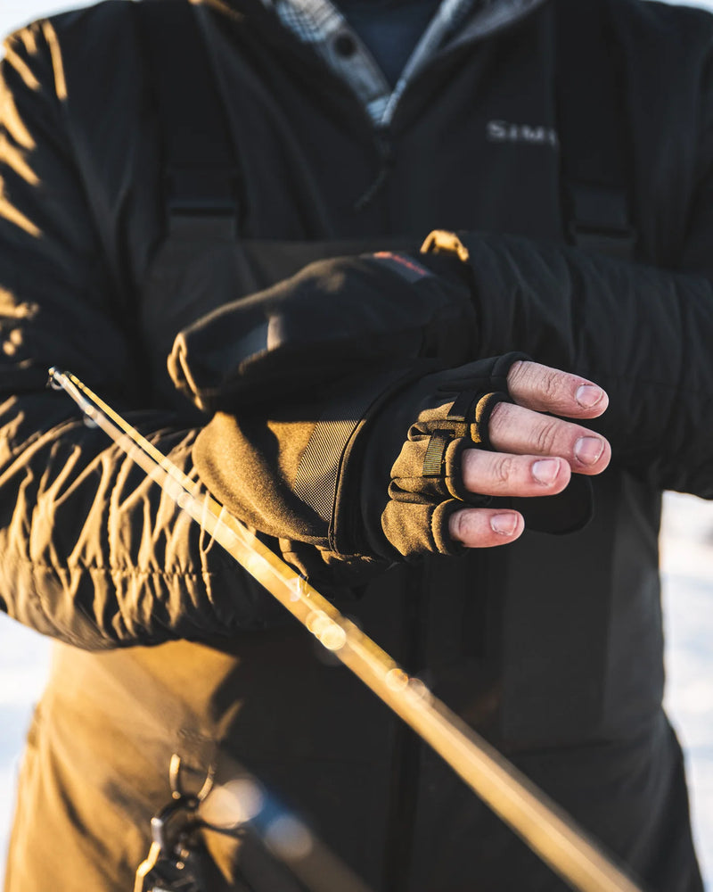 Load image into Gallery viewer, Simms Windstopper foldover mitt, black with foldover cuff and palm grip
