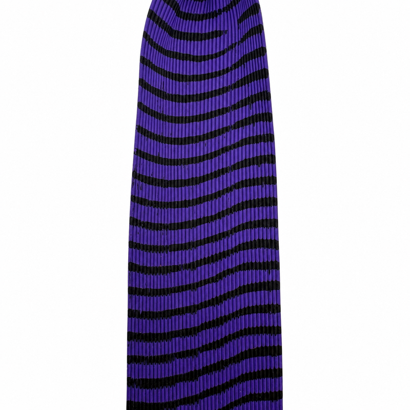 Load image into Gallery viewer, Barred round rubber strip in purple with black stripe wavy pattern, medium
