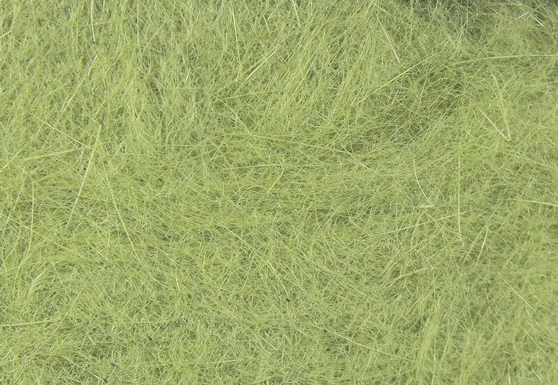 Load image into Gallery viewer, Dubbing fibers in pale green, fine and fluffy
